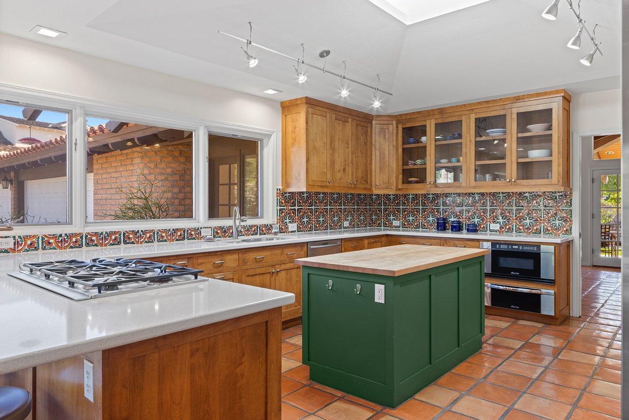 5401 E MARIPOSA Street