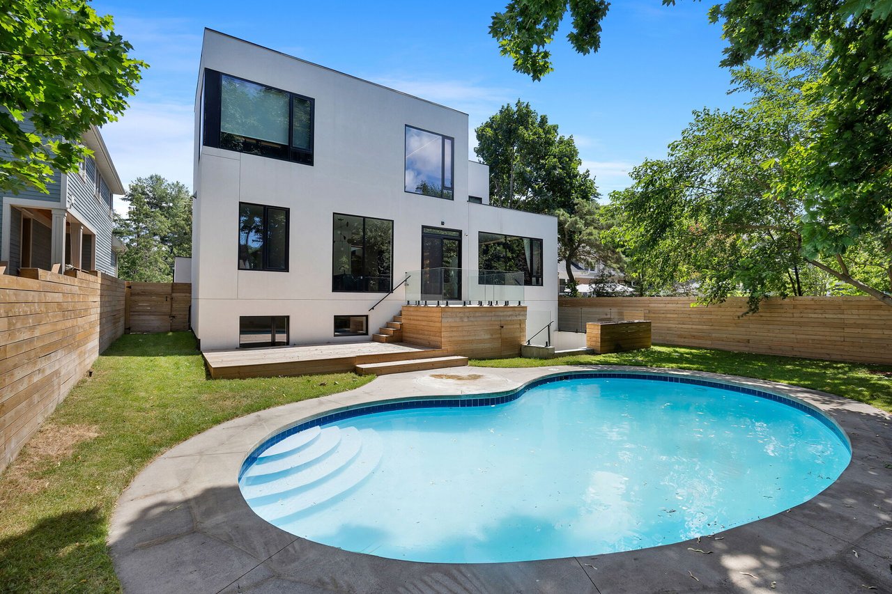 1405 Acton Crescent