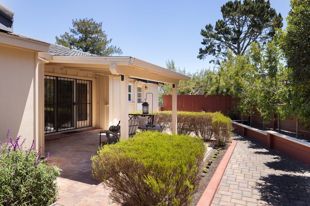 Monterey Living with Bay Views