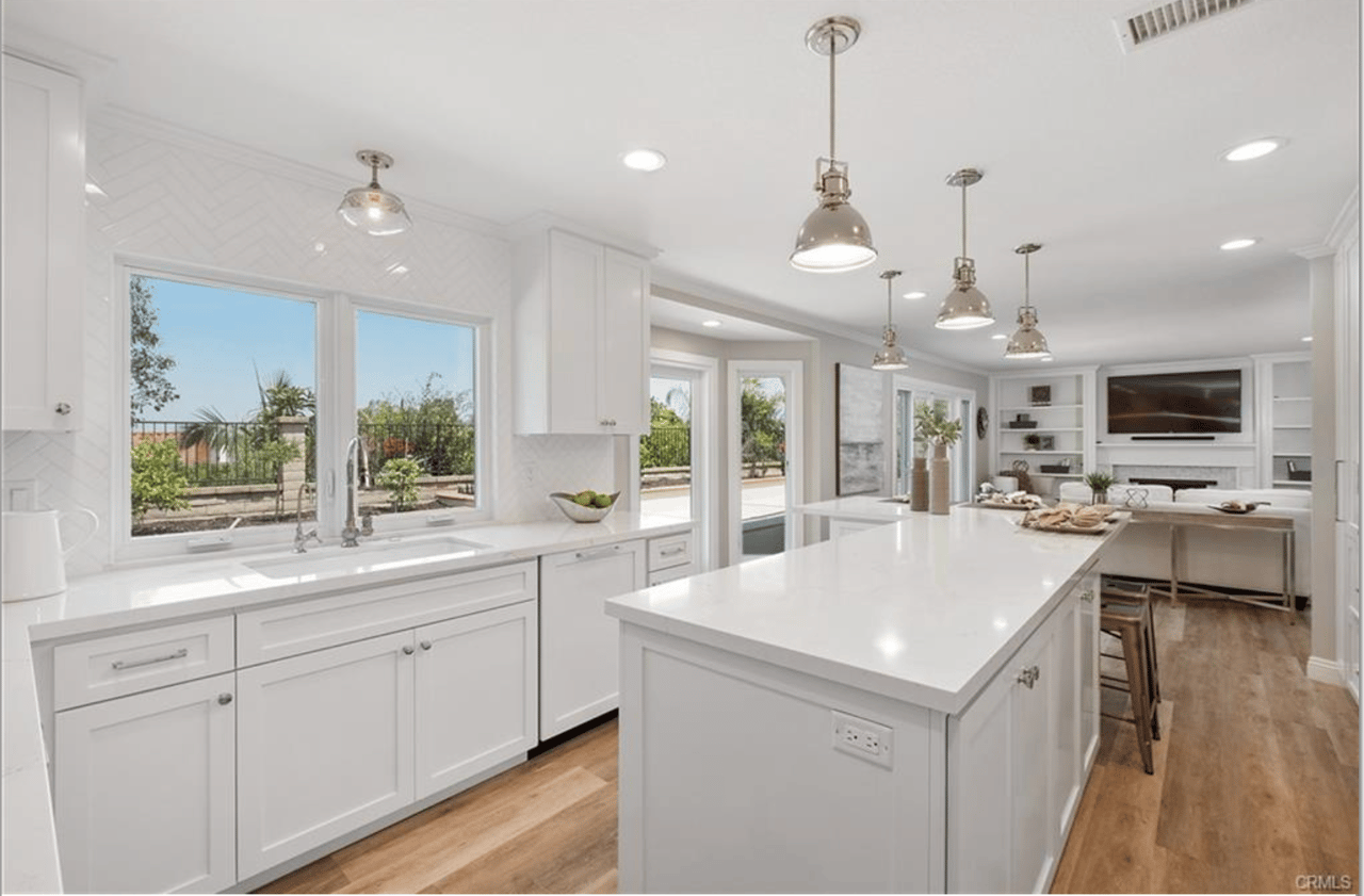 23921 Catbird Court