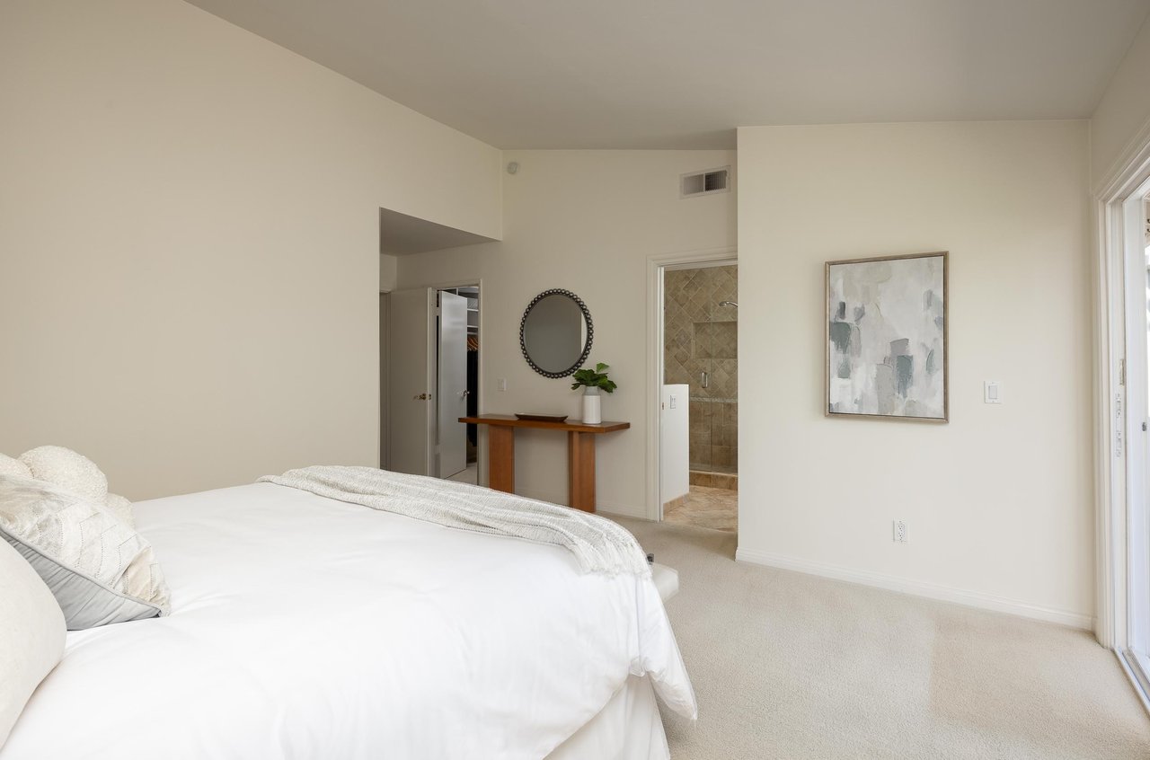 17205 Vendor Pl