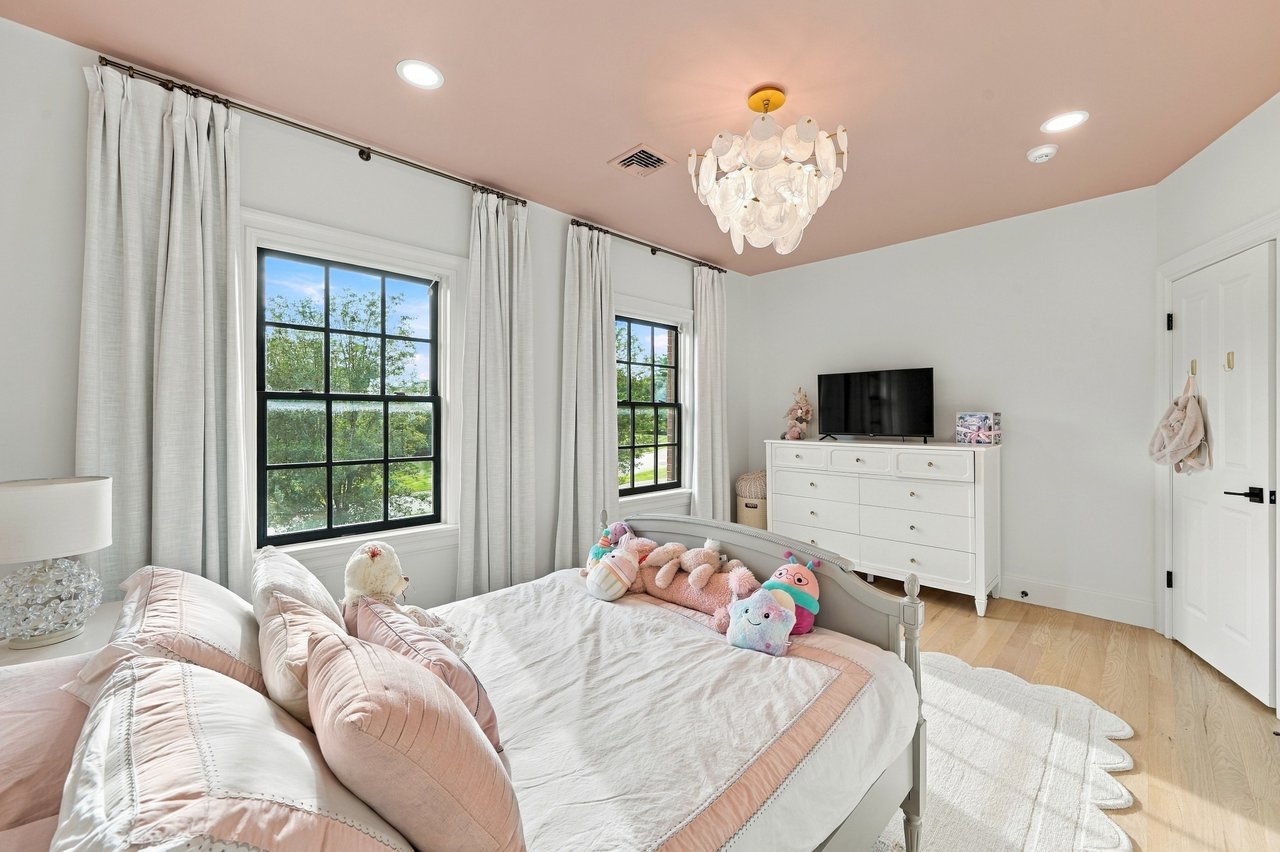 An Exceptional Southborough Estate