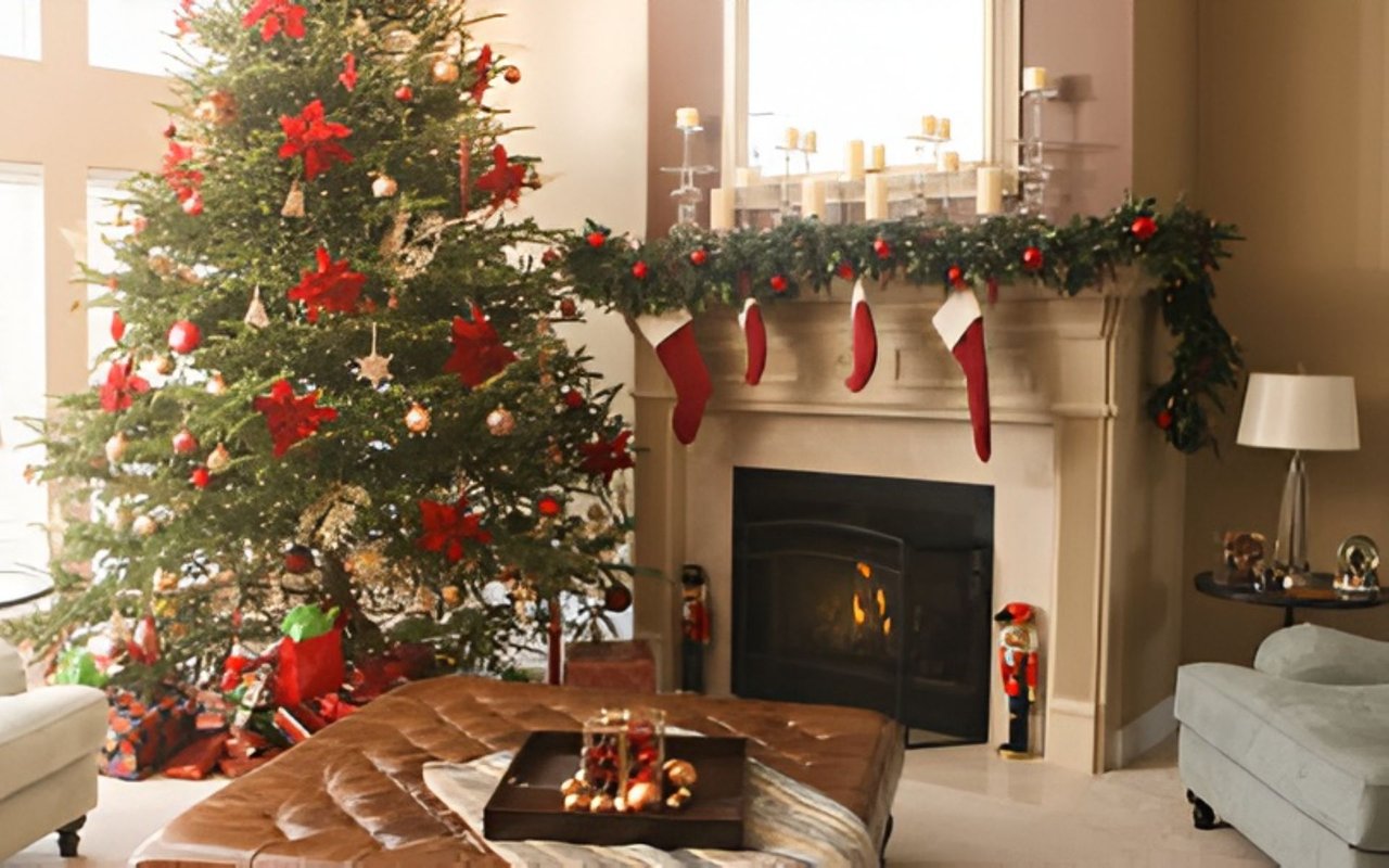 Deck the Halls and Keep Your Home on the Market