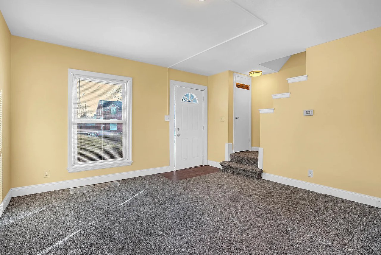 8206-8208 Highland Pl, Munster, IN