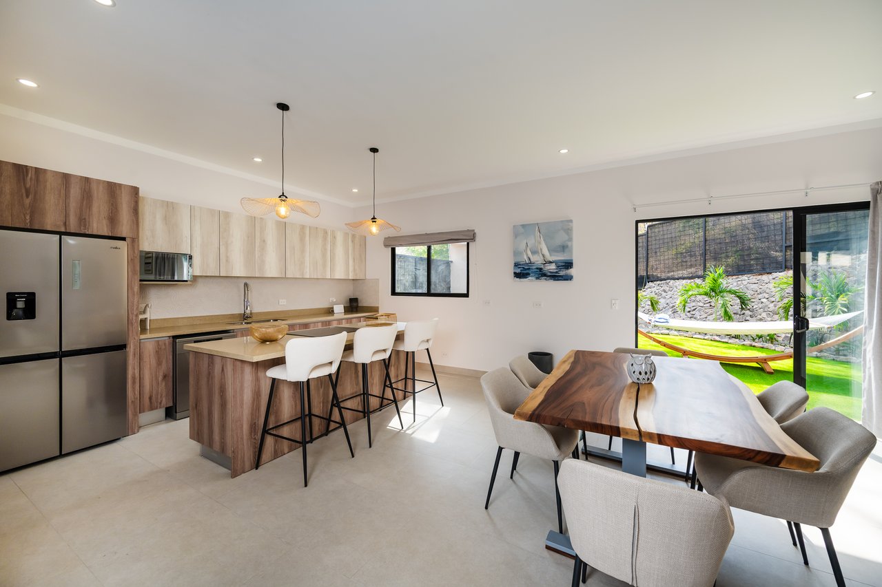 Villa Aurora | New 5BR Luxury Home Minutes from Playa Penca & Potrero