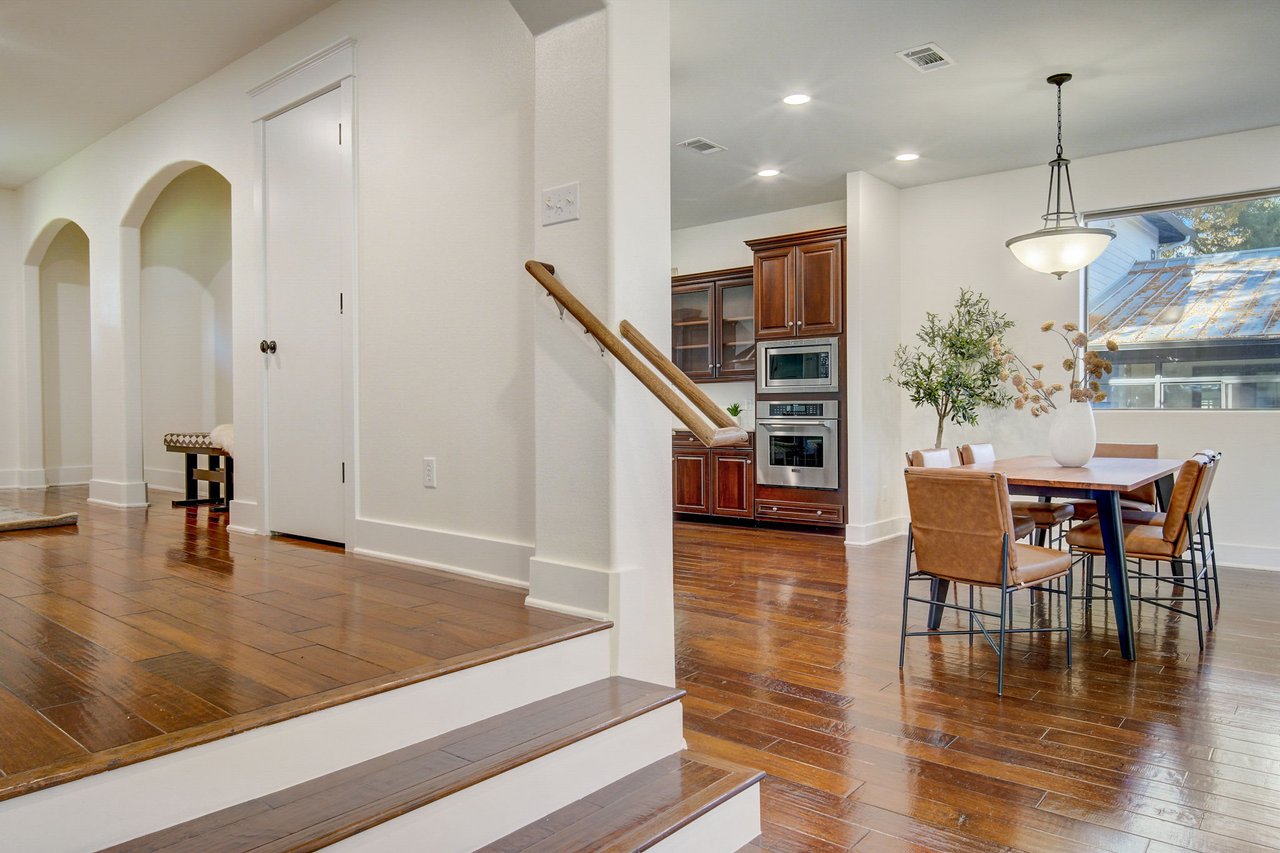 1411 Burford Pl