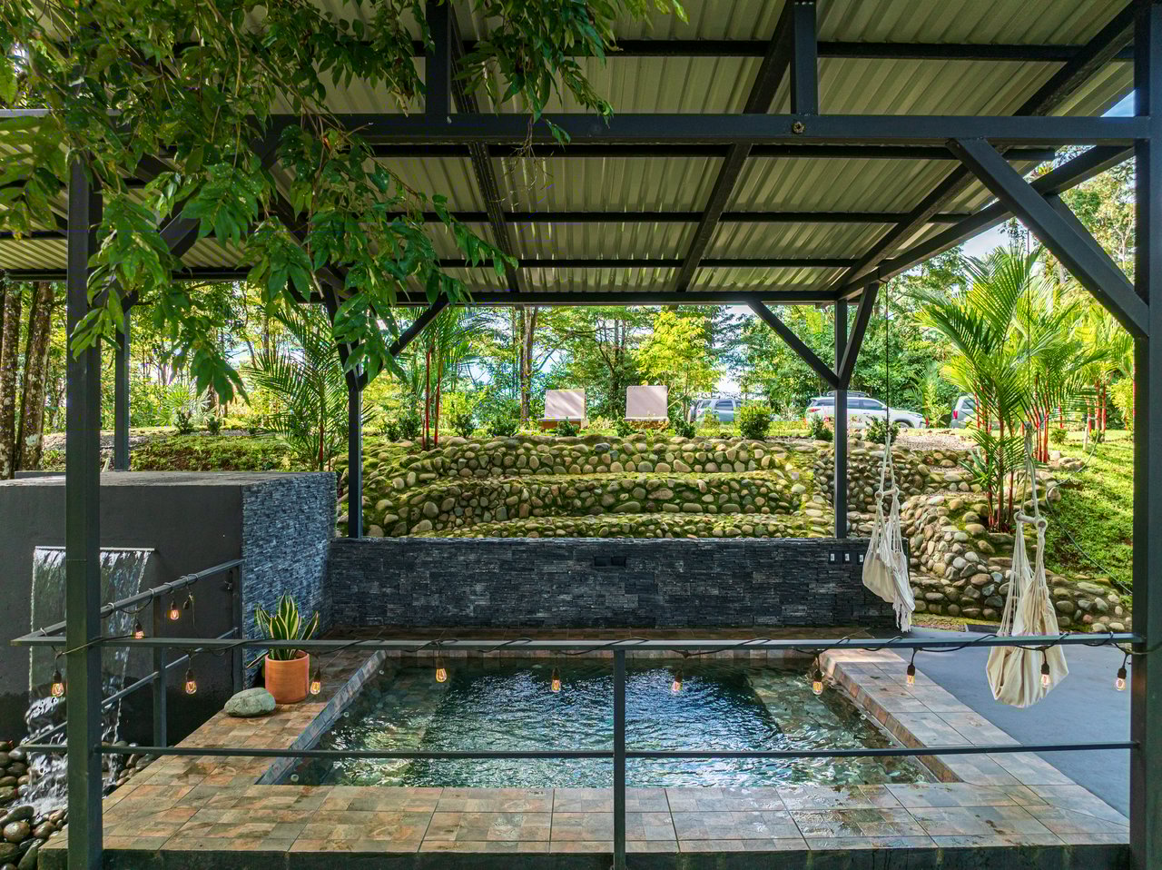 La Sombra Villas, Where Nature Meets Comfort in Tinamates!