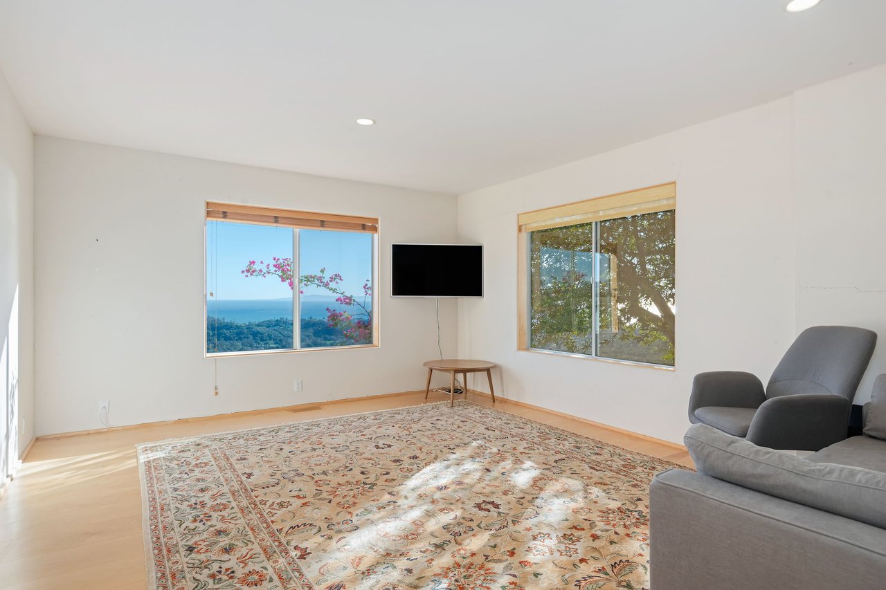 2330 Bella Vista Drive