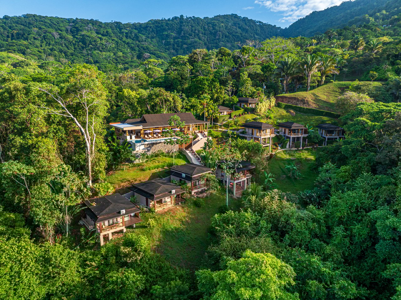 Luxury Hotel Boutique with Ocean Views | Walking distance to the beach | 13.2 Acres