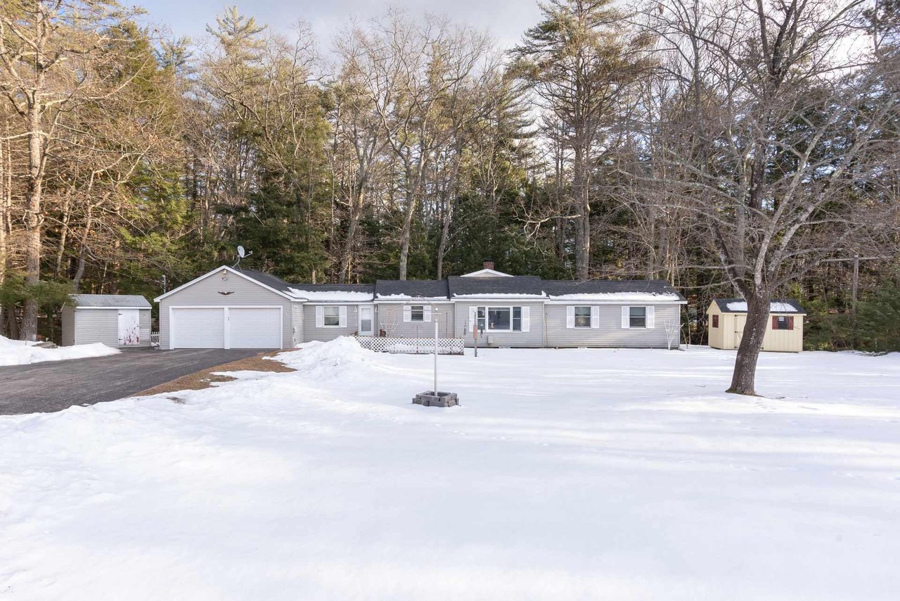 46 Circle Dr