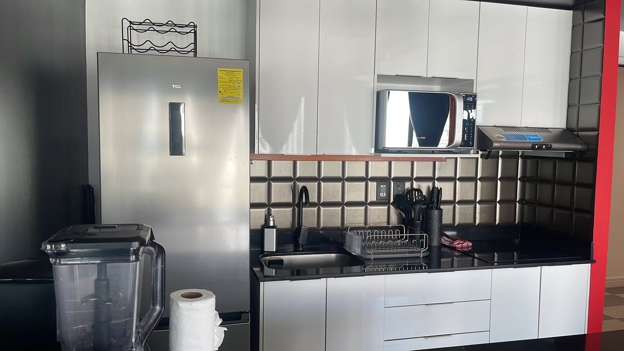 Sky View Furnished Condo, Sabana and Rohrmoser, San Jose