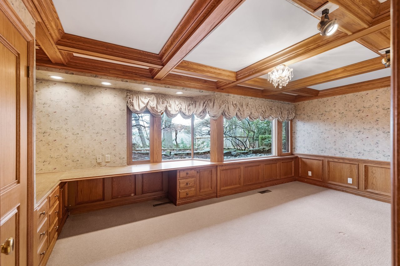 1000 Mississauga Heights Dr