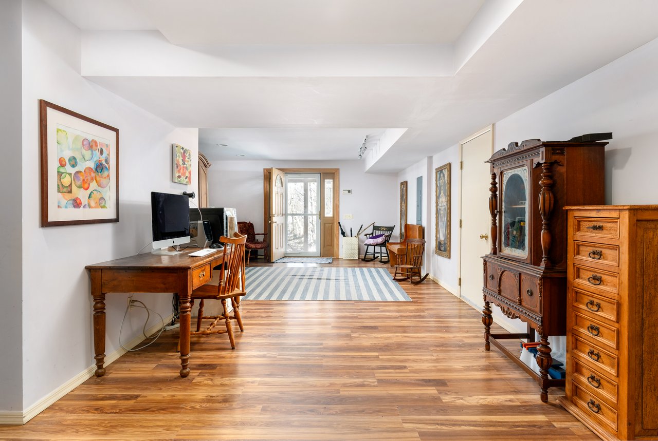 48 Island View Drive West