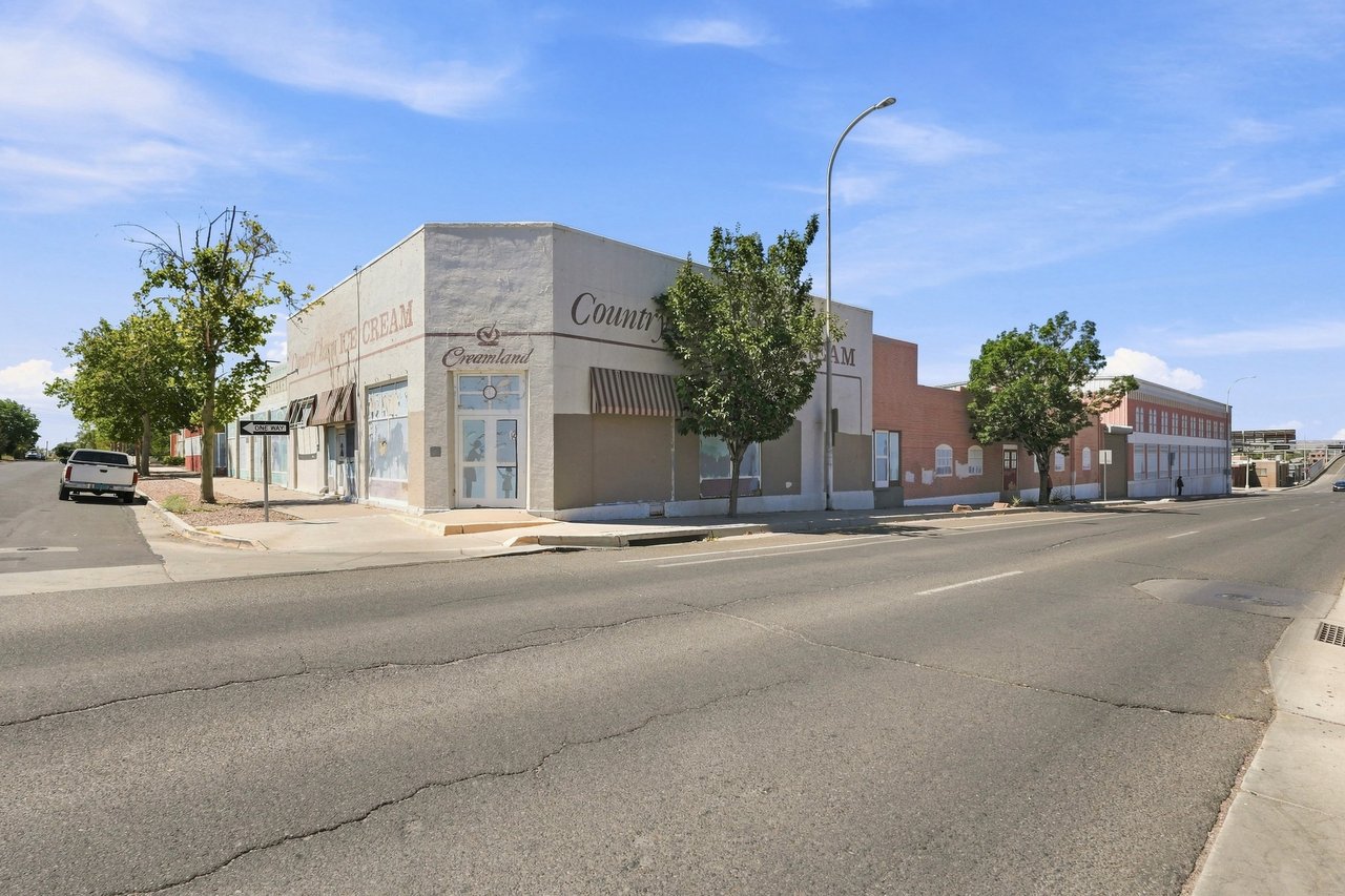 500 Broadway Blvd