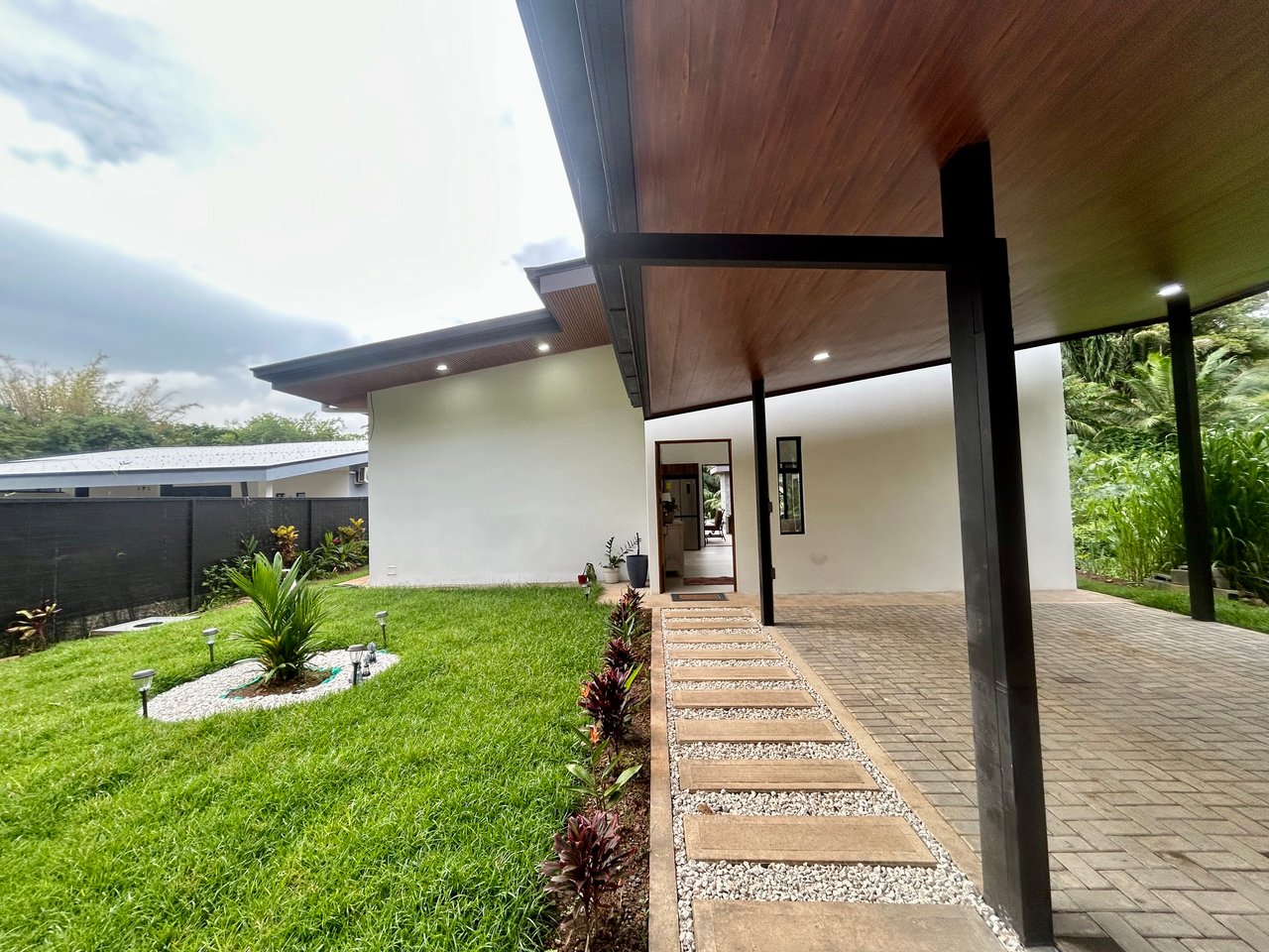 Casa Jardines – 3 Bedrooms, 2 Bathrooms, Brand-New with Pool