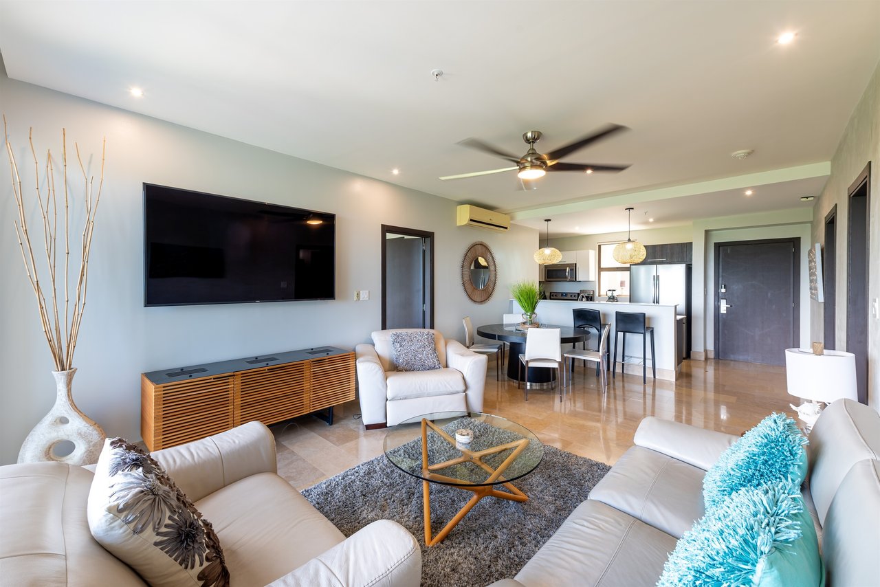 Roble Sabana #301 | Ocean-View Condo in Reserva Conchal