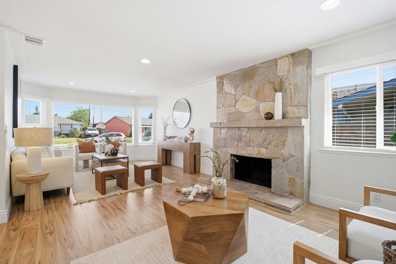 Turn Key Beauty in Sundale