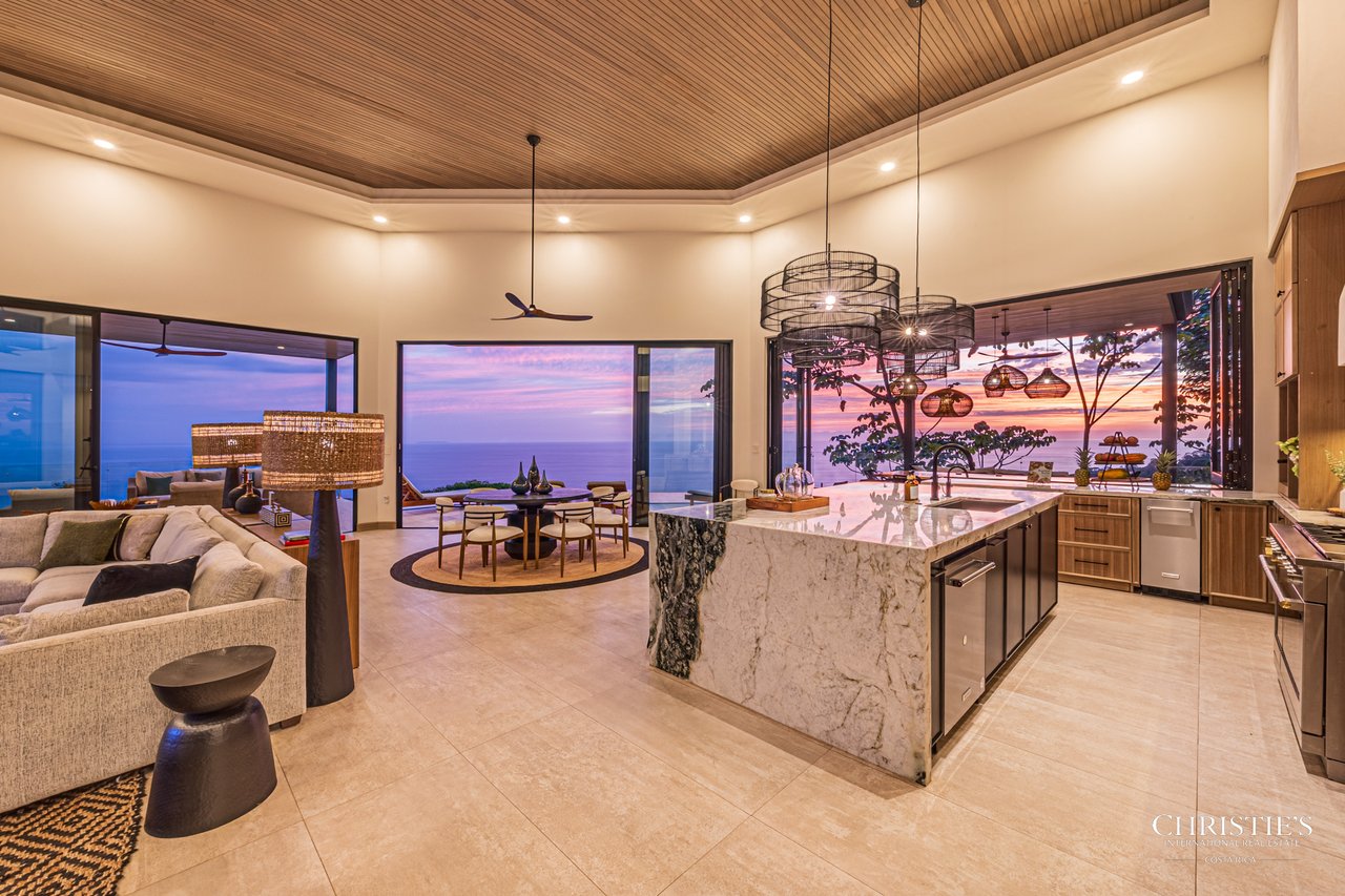 Luxury Estate in Escaleras- incredible ocean views 5.5 Acres