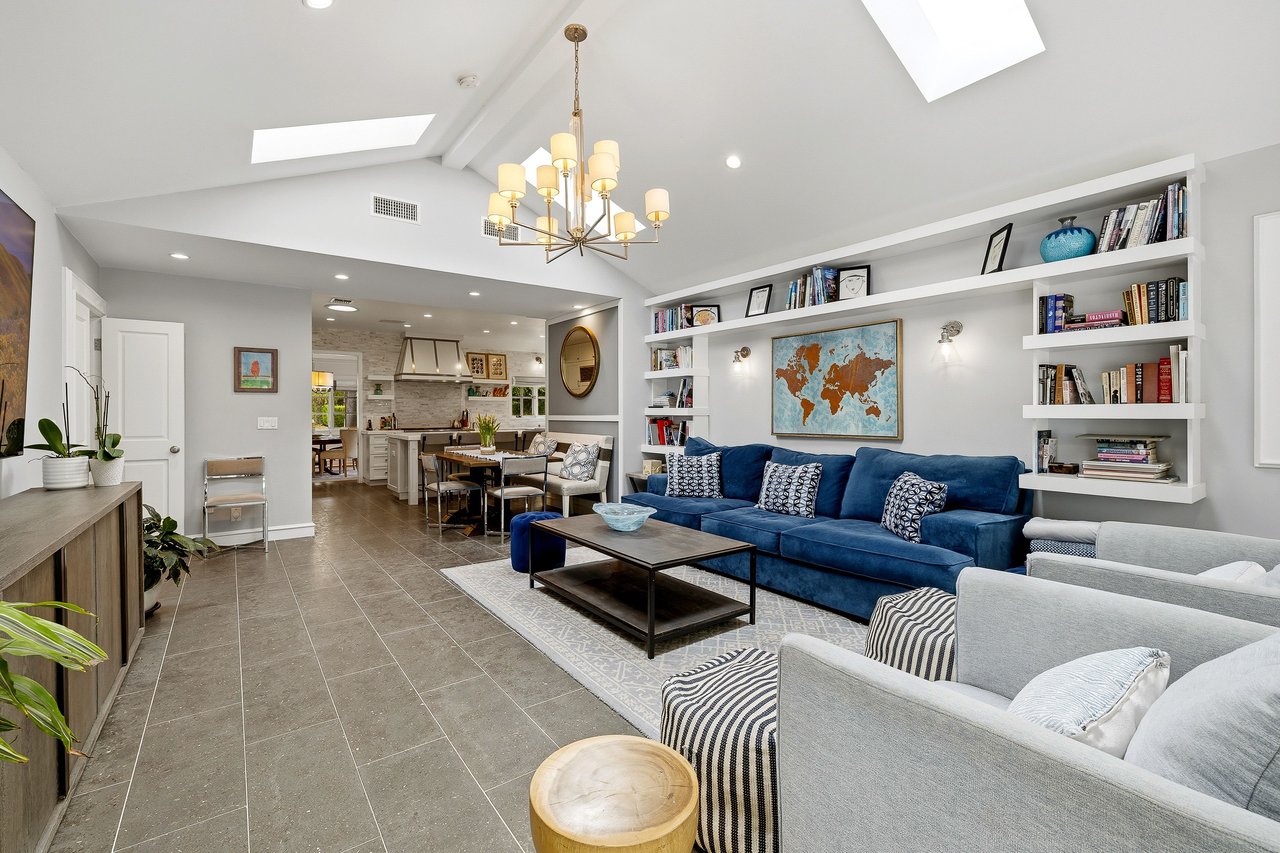 24317 Bridle Trail Rd