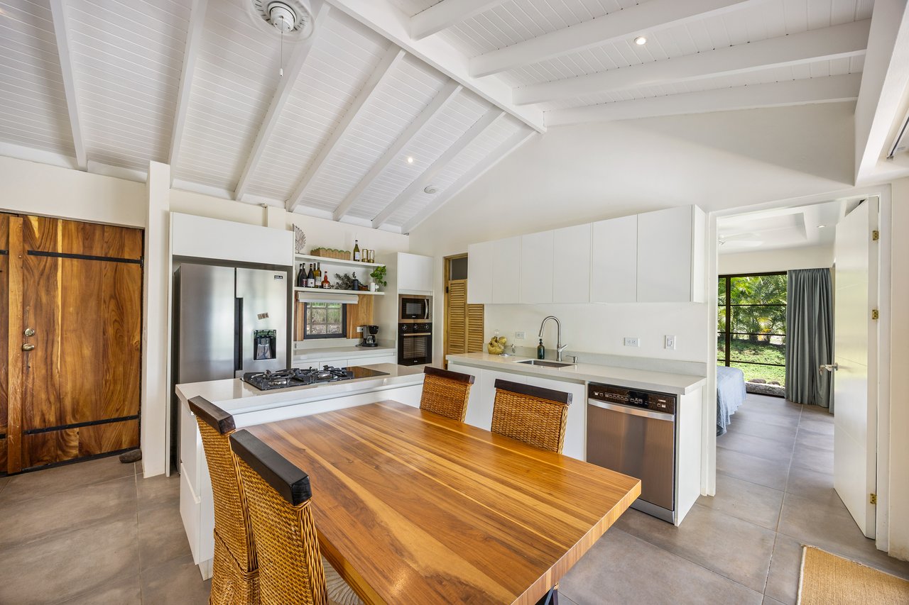 Les Voiles Blanches | Turnkey Boutique Luxury Lodge Near Tamarindo, Costa Rica