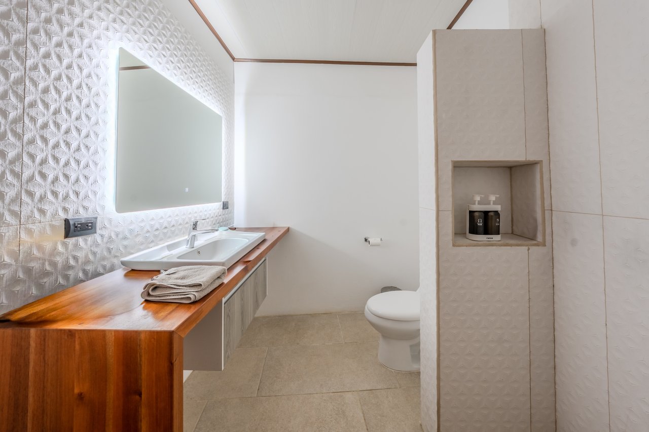Turnkey Boutique Hotel for Sale in Bahía Ballena, Uvita – Los Papyrus