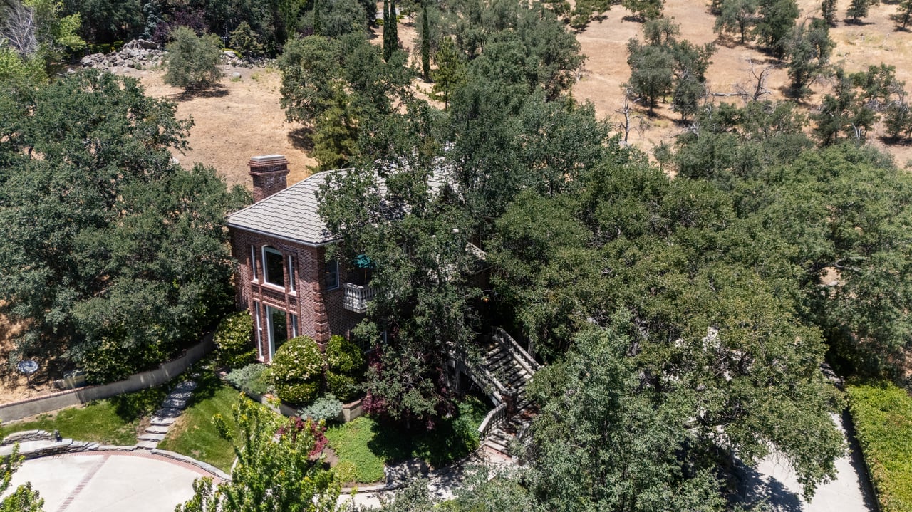 24120 Martingale Way 
