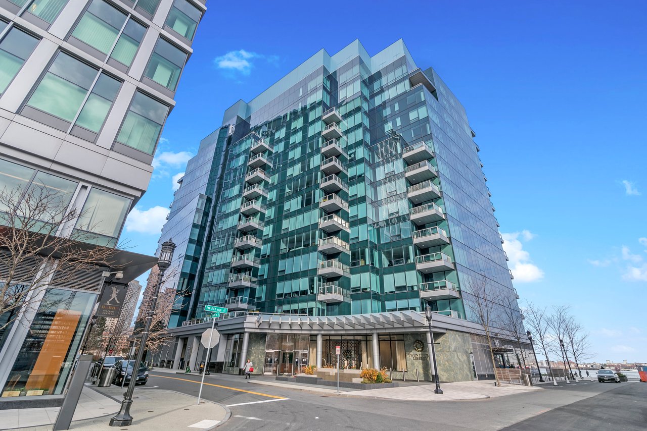 Seaport District