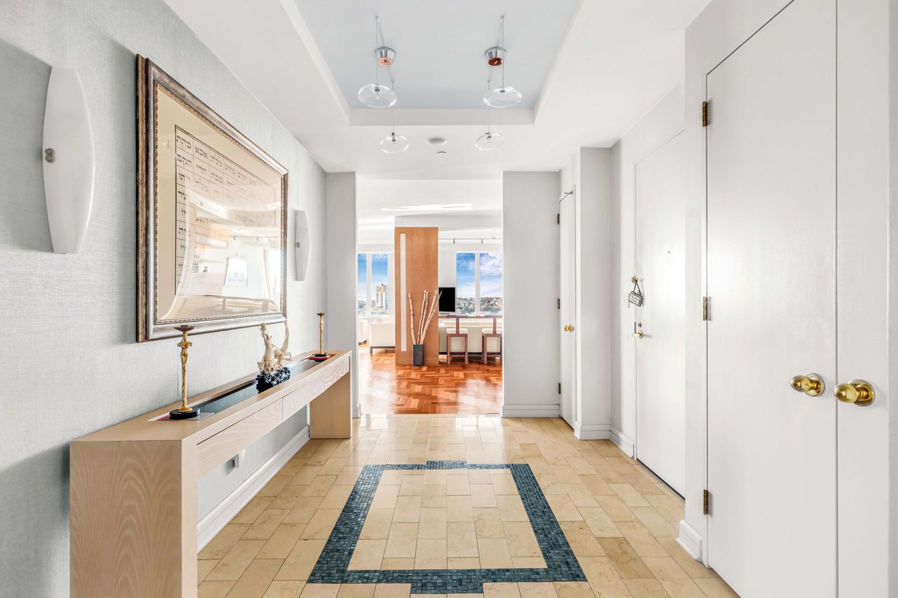 Own a piece of fashion history: Rocawear-linked NYC condo asks $5.2 million