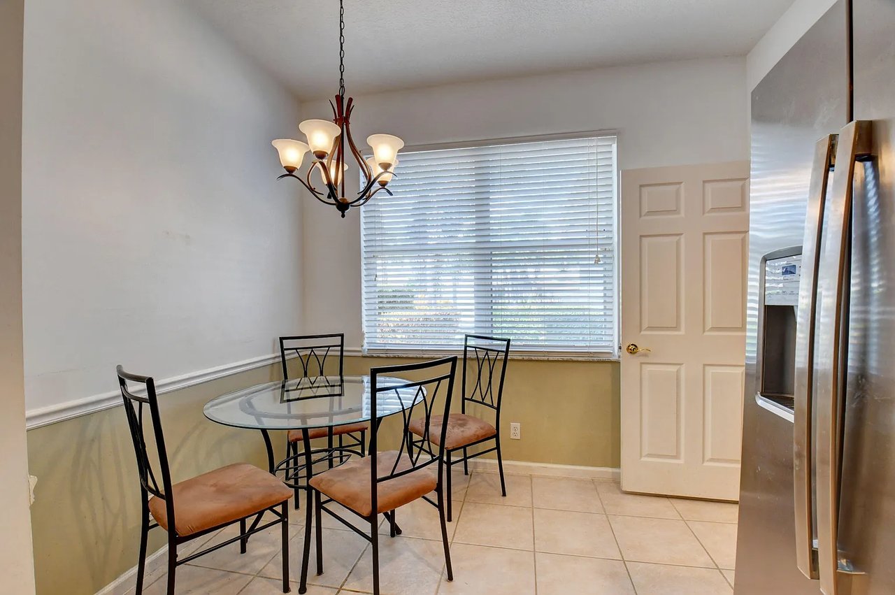 9720 S Crescent View Drive S