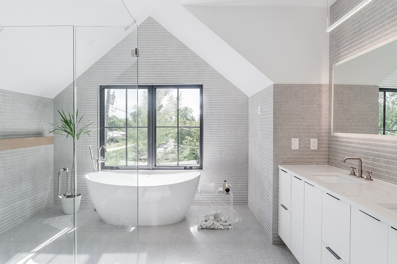  2565 S JACKSON STREET 