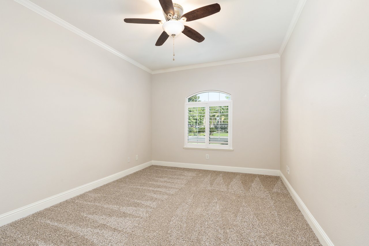 5049 W Locust Ave