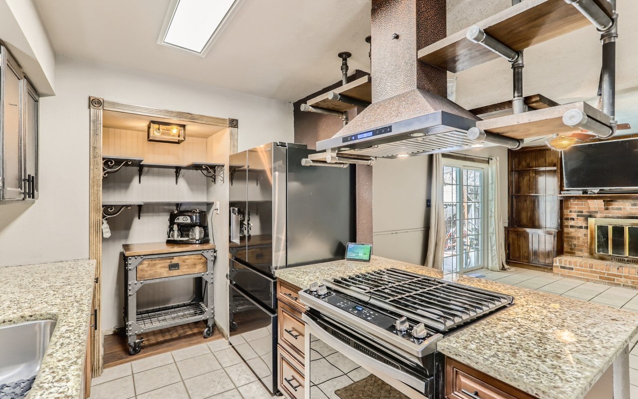 Just Listed: Aurora Ranch Home with Pool + Hot Tub