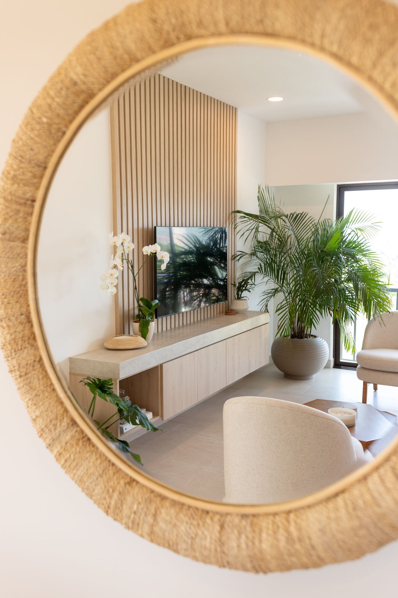Ocean & Mountain View Modern Beach Condominium 