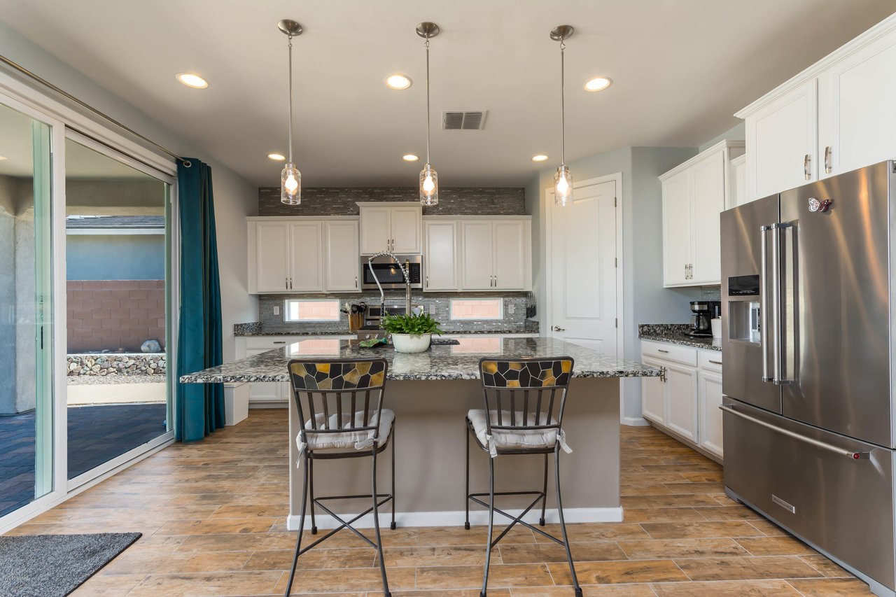 7250 W Secret Bluff Pass