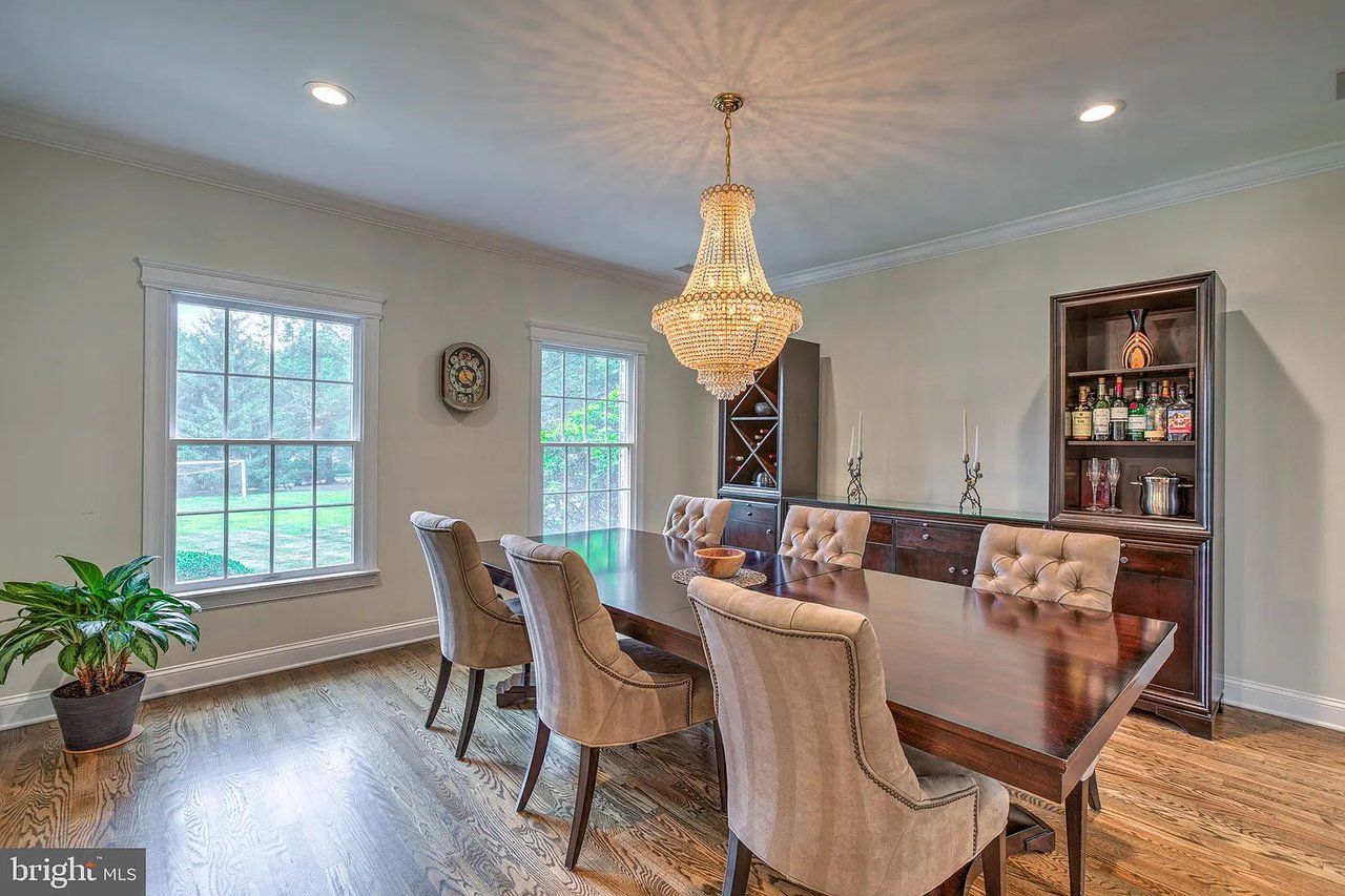 6 Rustic Dr