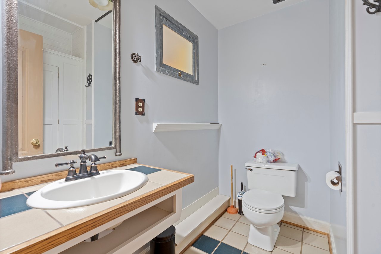 One-of-a-Kind Huntsville Retreat