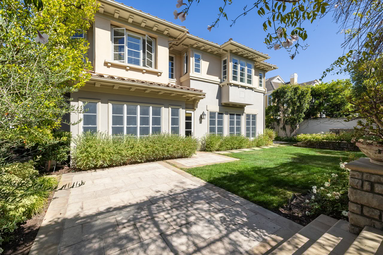 23 Gleneagles Drive