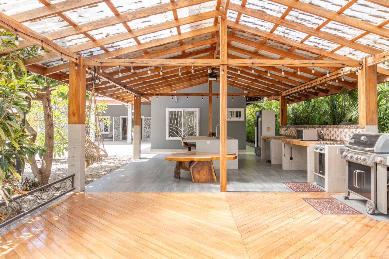 Casa Congo / Barrio Los Monos , Sámara, Guanacaste