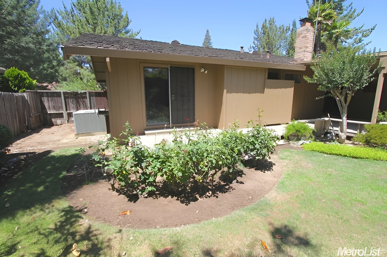 Sold! Happy Buyers in Fair Oaks!