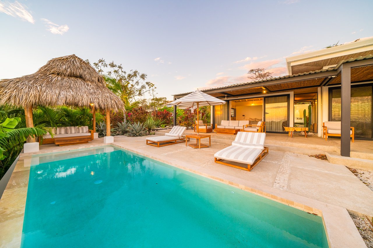 Casa Salinas – 3 beds ocean view home in playa grande