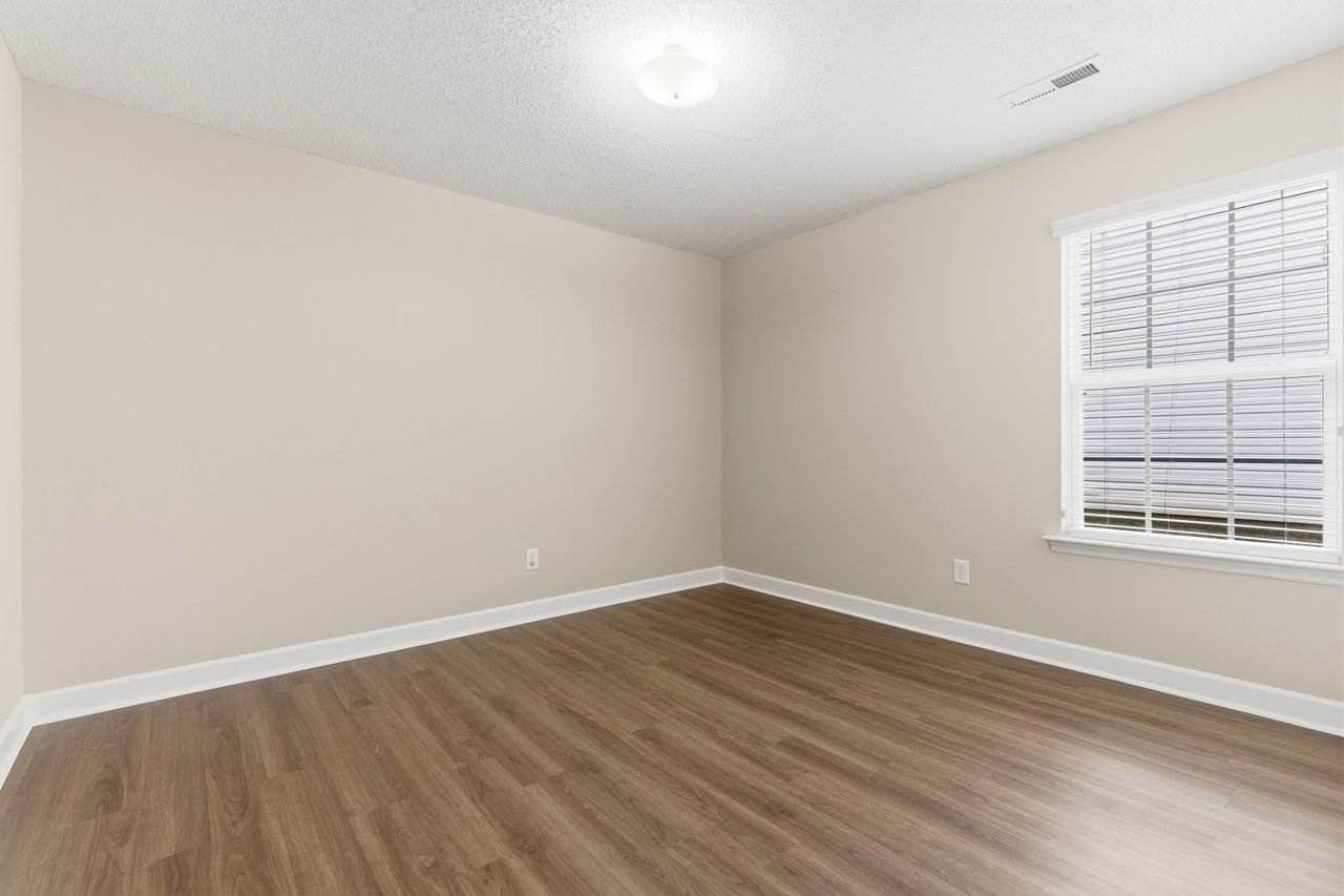 3 Bed 2 Bath Toney Property with Fully Fenced Yard!