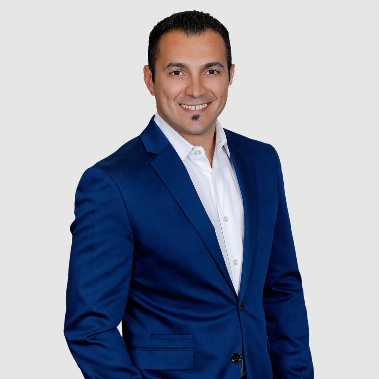 Robert Tolnai Glendale, AZ Real Estate Agent Headshot