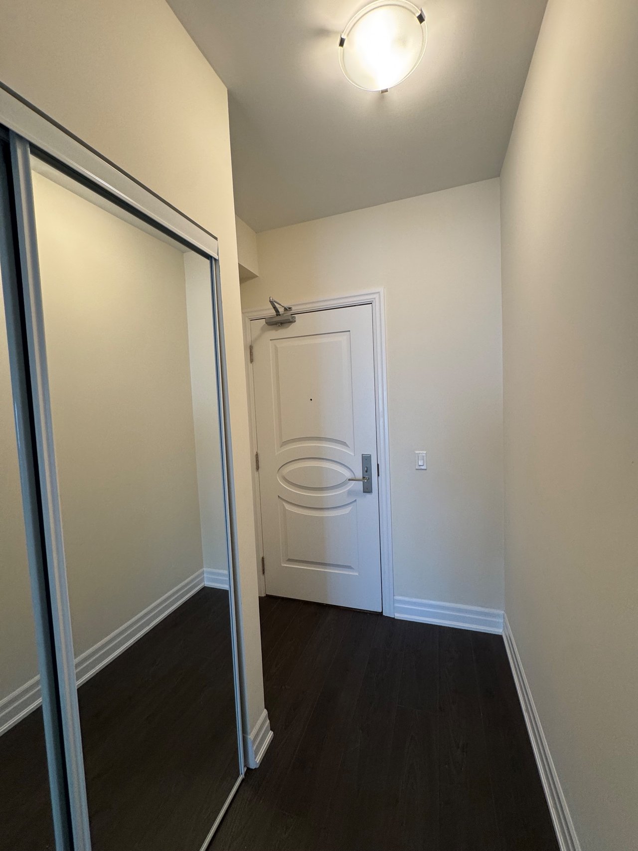 9075 Jane St Unit: 1606