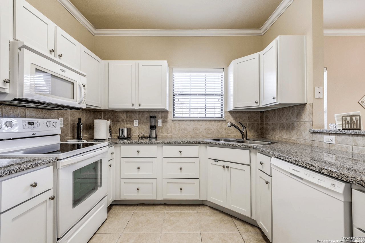 6160 Eckhert Rd, #804