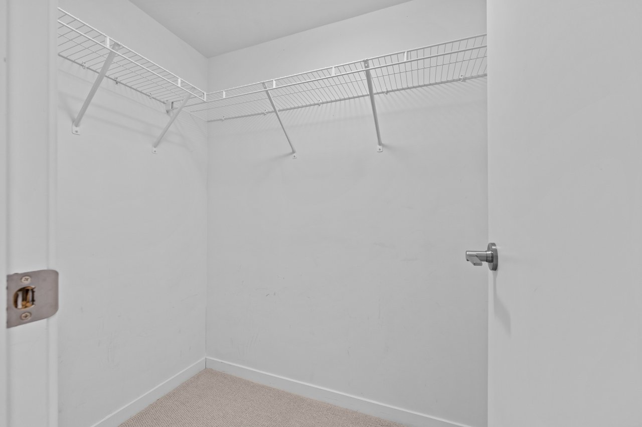 31 Honeycrisp Cres Townhouse 57