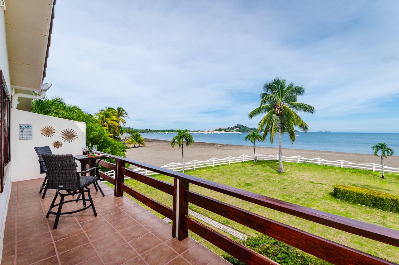 Pacific Beach 4 | Adorable 2 Bedroom 2 Bathroom Beachfront Condo in Playa Potrero!