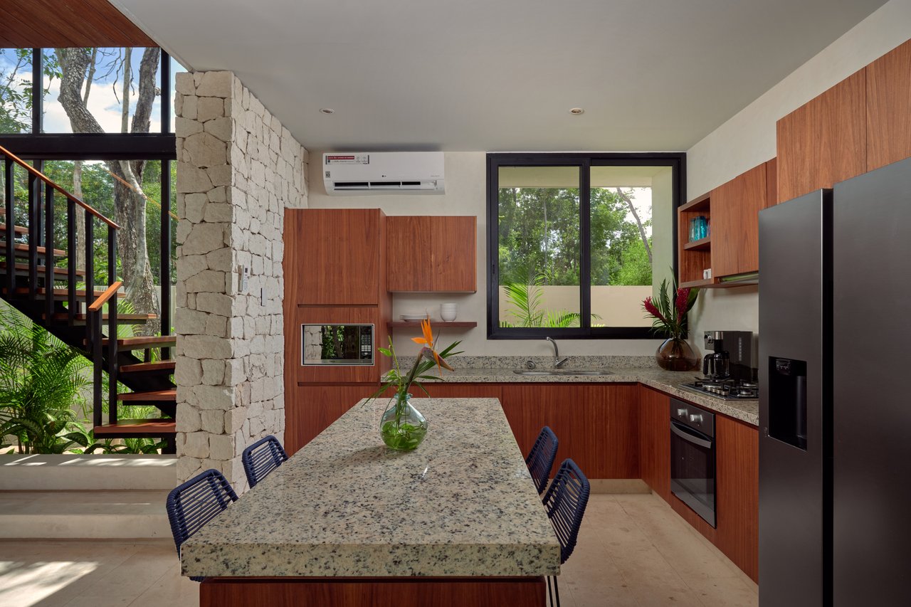 Casa David | 3BR Jungle Villa w/ Rooftop Pool