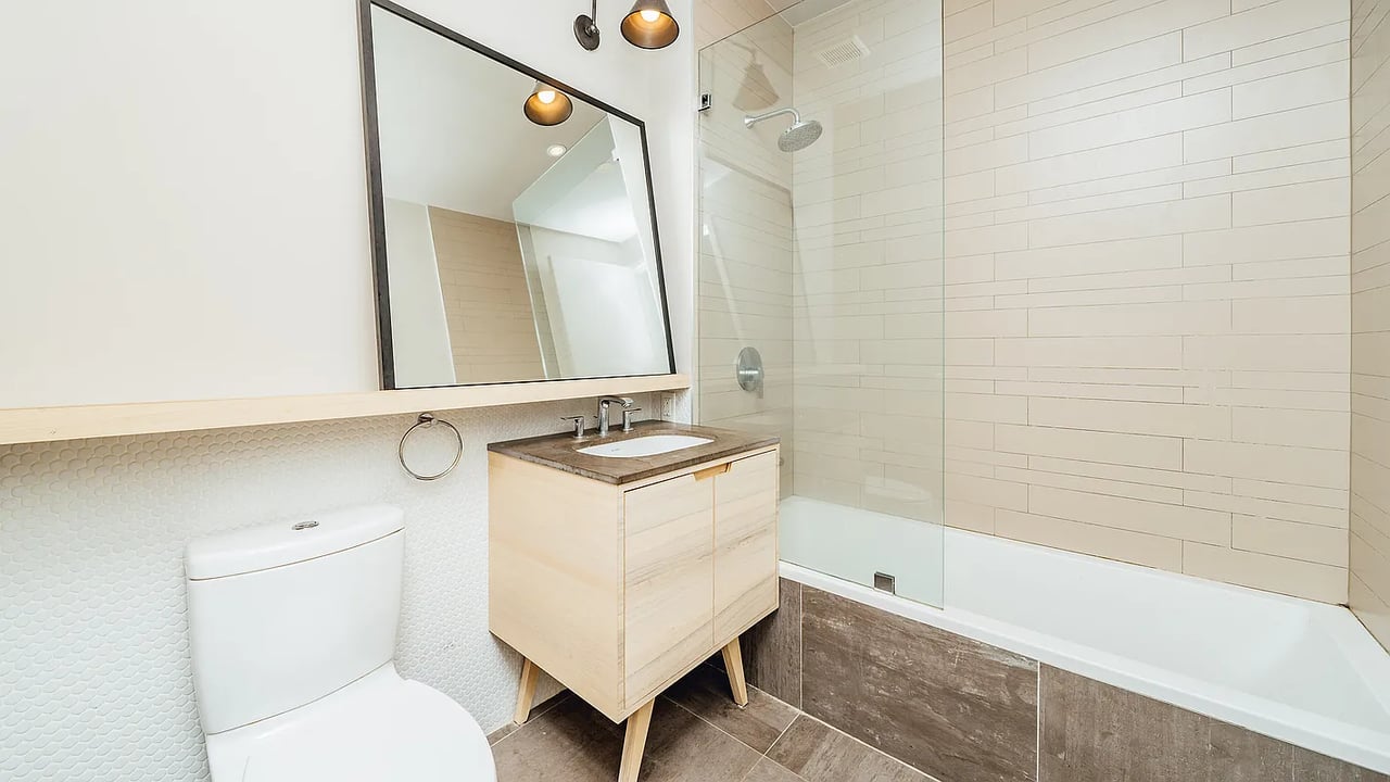 17 Monitor Street 2B