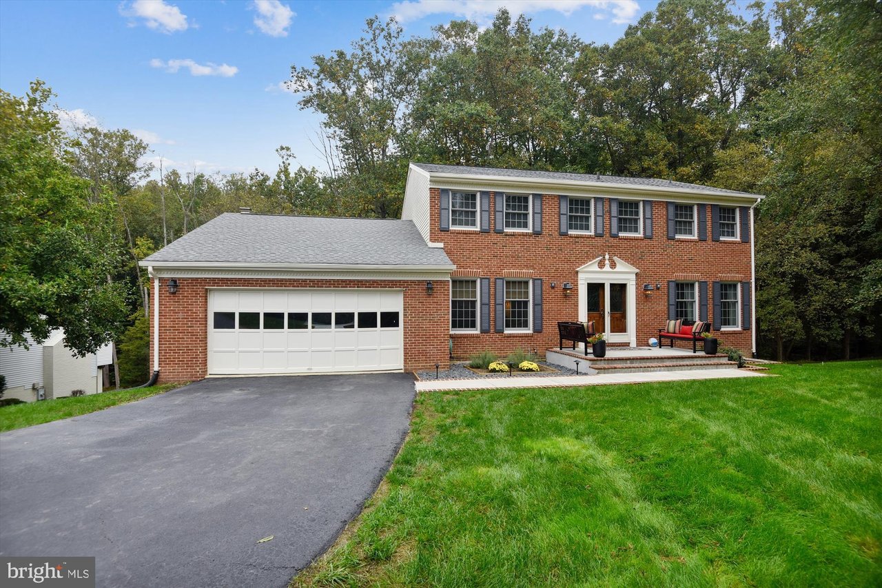 331 Club View Dr
