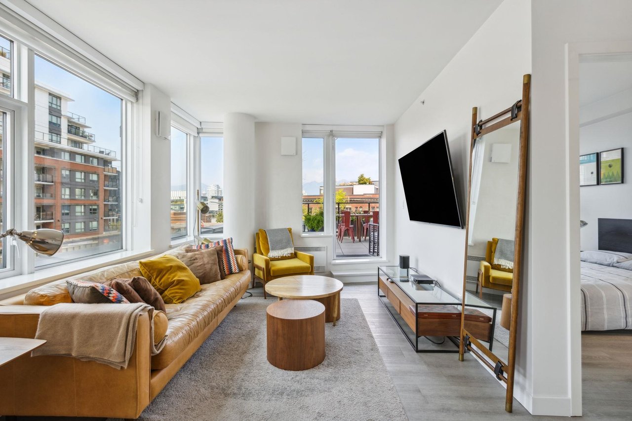 209 E 7th Ave, #302